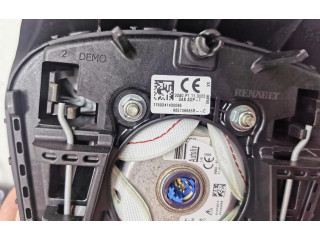 Надувная подушка для руля       Renault Clio IV  2012 -  года   