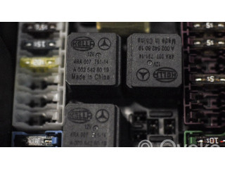   Pojistková skříňka A0025428019   Mercedes-Benz GL X166 2015