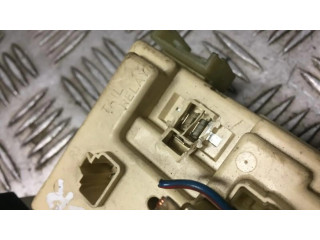 Pojistková skříňka 8264135080 Toyota 4 Runner N180 1998