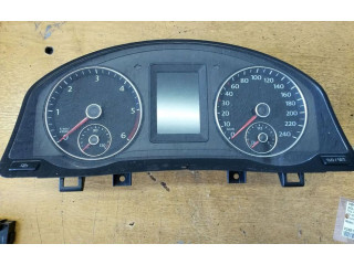 Панель приборов    Volkswagen Golf Plus       