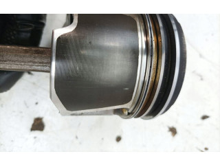  Поршень с шатуном  73502643, 3004U  Opel Combo C  