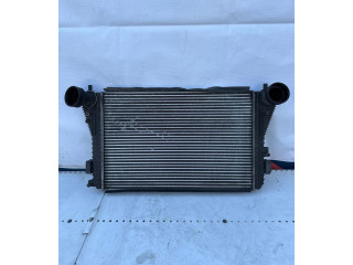 Интеркулер  1K0145927   Volkswagen Touran I 