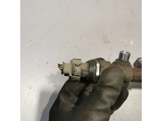 Vstřikovací lišta 2381033030 Toyota Corolla E140 E150 pro naftový motor 1.4