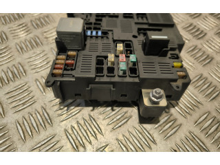 Блок предохранителей 31473568 Volvo XC90