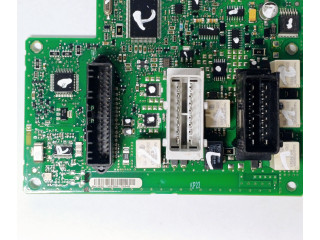 Блок комфорта P8200409680C, 281187388A   Renault Trafic II (X83)   