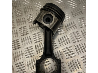 Поршень с шатуном    Renault Trafic II (X83) для дизельного двигателя 1.9