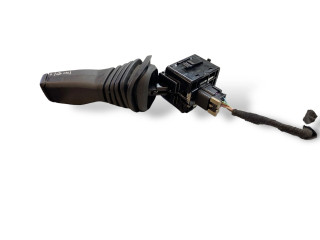 Ручка стеклоочистителей    Opel Antara