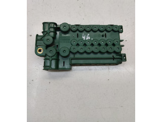 Pojistková skříňka 8367768, 61138367768 BMW 5 E39 2000