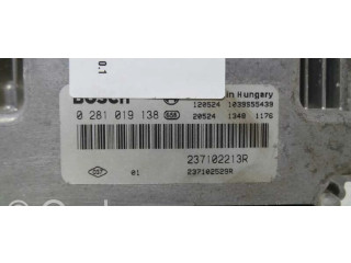 Блок управления двигателя 237102213R   Dacia Dokker