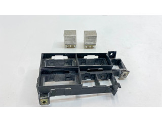 Pojistková skříňka A1075454940, A0015420219 Mercedes-Benz SL R107 1987