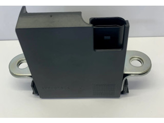 Замок багажника 3C9827645A, 1T0827505F    Volkswagen Golf Plus 2005 - 2013 года