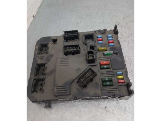 Блок предохранителей S118085220F   Citroen Xsara    