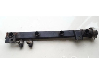 Топливная рампа 1727234   BMW 3 E36 1.8 