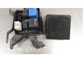   Pojistková skříňka    Mitsubishi Pajero 2005