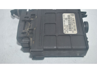 Блок управления коробкой передач 01M927733HR   Skoda Octavia Mk2 (1Z)