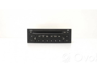 Радио/ проигрыватель CD/DVD / навигация