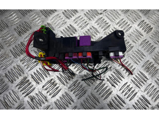 Pojistková skříňka 4E0937503B Audi A8 S8 D3 4E 2004