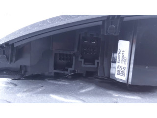 Фонарь освещения передних мест