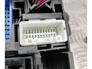 Блок предохранителей 8565A392, MR400709 Mitsubishi Outlander