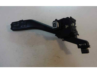 Ручка поворотов/ фонарей 1K0953513A Skoda Octavia Mk2 (1Z)