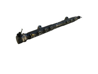 Топливная рампа 30757146, 004431L2   Volvo XC90  