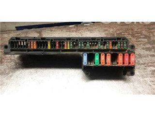   Pojistková skříňka 6957330   BMW 5 E34 2007