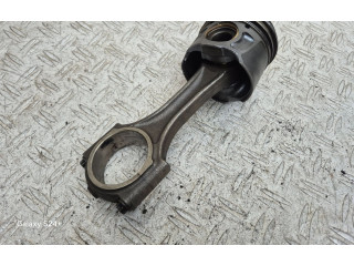 Поршень с шатуном Land Rover Freelander 2 - LR2