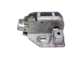 Замок багажника A9067401235 Volkswagen Crafter 2006 - 2016 года