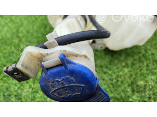 Бачок оконной жидкости