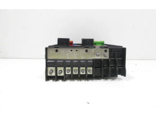 Блок предохранителей 1K0937125D Skoda Yeti (5L)