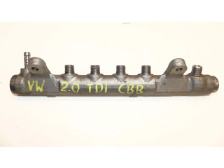 Топливная рампа 03L089C   Audi A3 S3 8P  