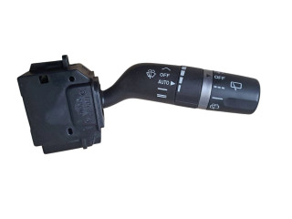 Ручка стеклоочистителей 17D682 Mazda 3 I