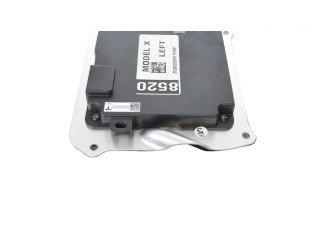 Turbodmychadlo Блок управления дверью 103722200E   Tesla Model X   L2S