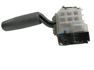 Ручка стеклоочистителей 17D682 Mazda 3 I