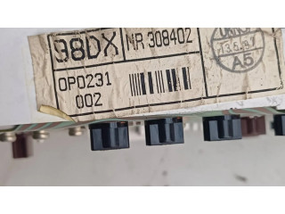 Панель приборов MR308402, 0P0231 Mitsubishi Carisma