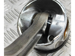 Поршень D 4204 T5 31375187, 31430898 Volvo XC60