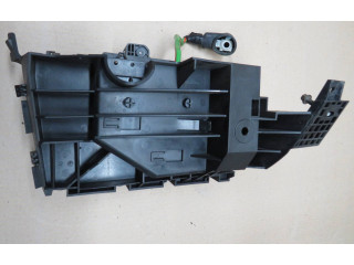 Блок предохранителей  F2GT14A067EC, 13080746   Ford S-MAX    