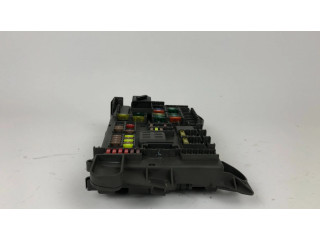 Pojistková skříňka 67761951, B010105300 BMW X5 E70 2013