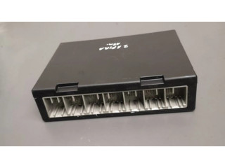 Блок комфорта 13591610 Opel Zafira C