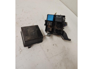 Блок предохранителей SINRF   Mitsubishi Montero    