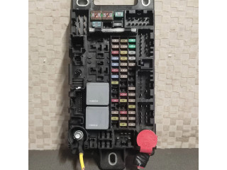 Блок предохранителей J9C3-14A073-BC Jaguar E-Pace