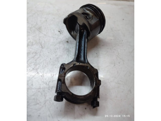 Píst Nissan Navara D22