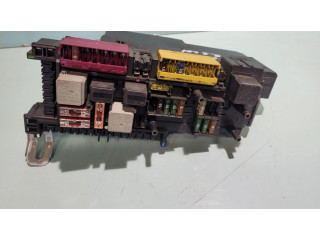   Pojistková skříňka 2049060205, 2049019702   Mercedes-Benz C W204 2010