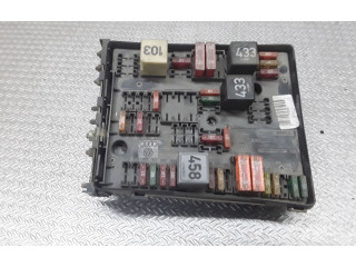 Pojistková skříňka Volkswagen Caddy 2005