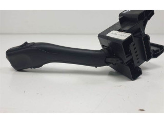 Ручка стеклоочистителей 4B0953503G   Audi TT Mk1