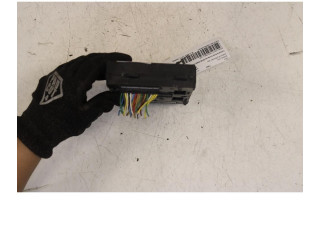 Блок управления 284B17129R Dacia Spring