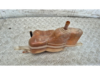 Расширительный бачок охлаждающей жидкости