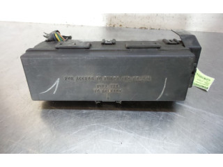 Блок предохранителей     Jeep Grand Cherokee    