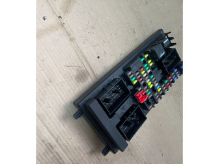 Блок предохранителей DW9314F041 Jaguar XJ X351