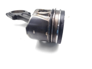 Поршень с шатуном D4204T D4204T Volvo V50